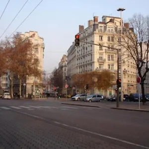 Apartment Le France